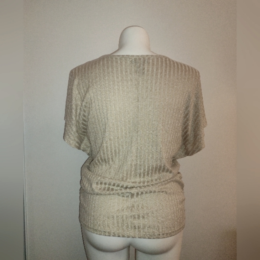 Rouge Collection Sweater - Picture 2 of 2